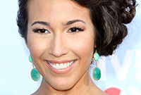 Hairstyles-to-hide-big-ears-side